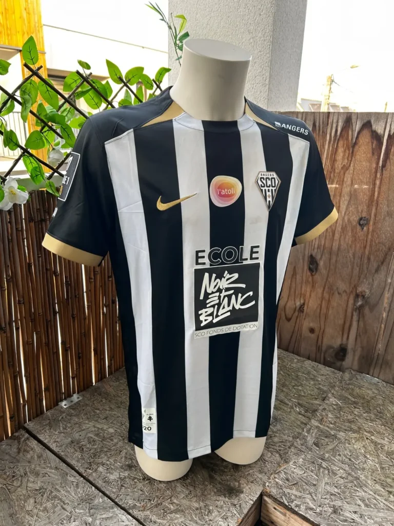 Maillot raillé